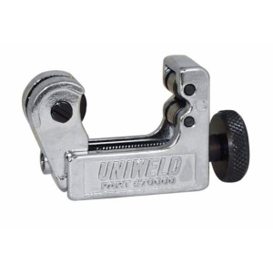 Uniweld Corta Tubo 1/8pulg a 7/8pulg (3mm A 22mm) 70000  Uniweld Corta Tubo 1/8pulg a 7/8pulg (3mm A 22mm) 70000